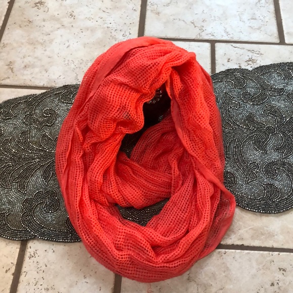 Scarf - Picture 2 of 6